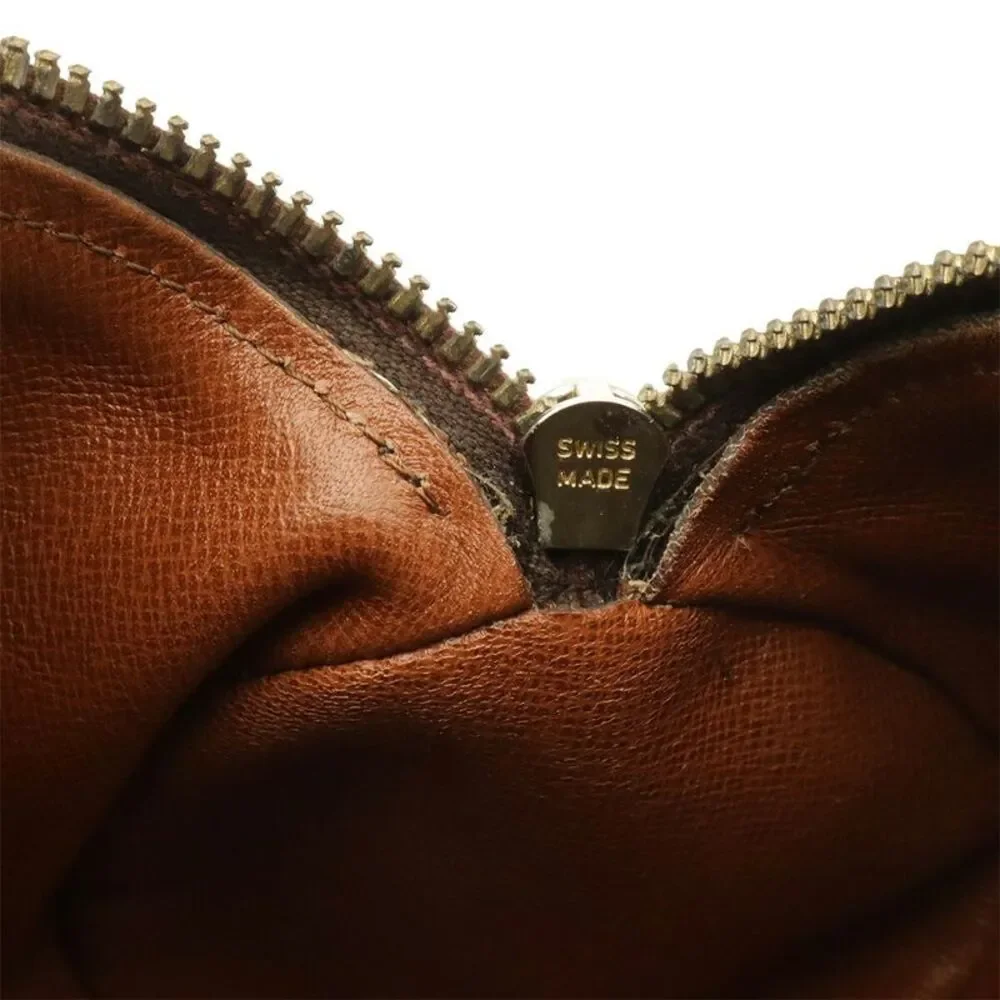 Louis Vuitton Papillon 22 Handbag